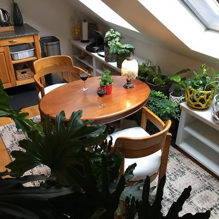 Urban Oasis In Hope Village 프로비던스 외부 사진